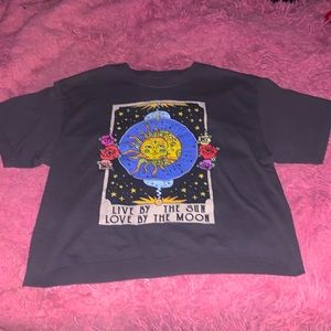 Grey crop tshirt, sun/moon logo, size m